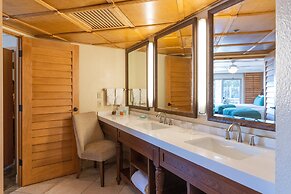 Pacific Terrace Hotel