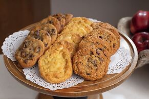 Pacific Terrace Hotel