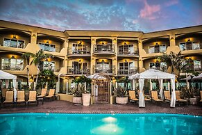 Pacific Terrace Hotel