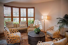 Pacific Terrace Hotel