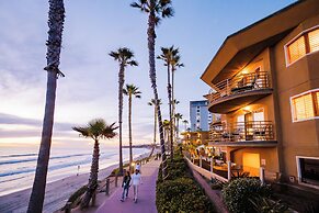 Pacific Terrace Hotel