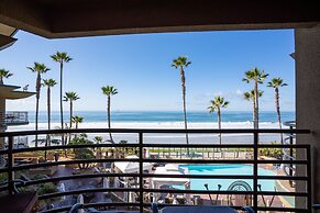 Pacific Terrace Hotel