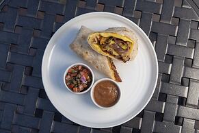 Pacific Terrace Hotel