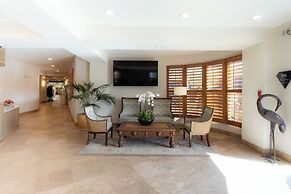 Pacific Terrace Hotel