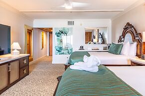 Pacific Terrace Hotel