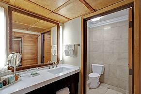 Pacific Terrace Hotel