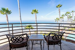 Pacific Terrace Hotel