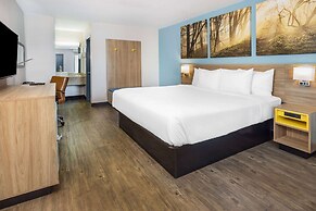 Days Inn by Wyndham Raleigh Glenwood-Crabtree