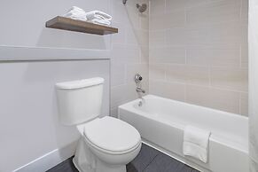 Days Inn by Wyndham Raleigh Glenwood-Crabtree