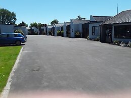 Sundowner Motel