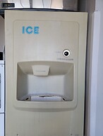 Extend-a-Suites - Extended Stay, I-40 Amarillo West