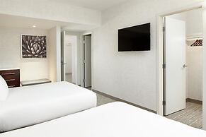 DoubleTree Suites by Hilton Phoenix