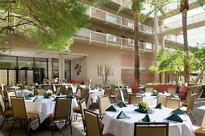 DoubleTree Suites by Hilton Phoenix