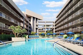 DoubleTree Suites by Hilton Phoenix