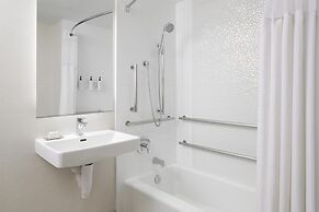 DoubleTree Suites by Hilton Phoenix