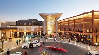 DoubleTree Suites by Hilton Phoenix