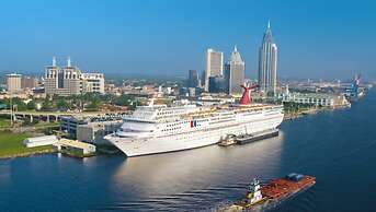 Holiday Inn Mobile-Dwtn/Hist. District by IHG