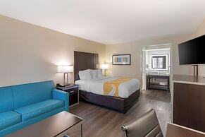 Quality Inn & Suites Camarillo - Oxnard