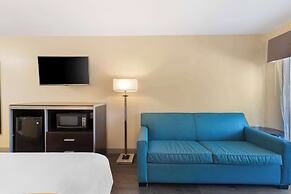 Quality Inn & Suites Camarillo - Oxnard
