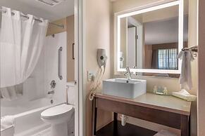 Quality Inn & Suites Camarillo - Oxnard