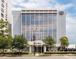 Sheraton Charlotte Hotel