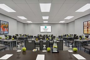 Embassy Suites by Hilton Chicago Downtown River North