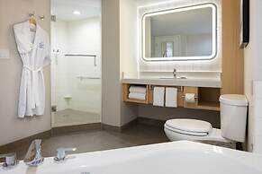 Delta Hotels by Marriott Grand Okanagan Resort