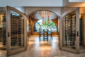 Delta Hotels by Marriott Grand Okanagan Resort