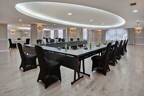 Delta Hotels by Marriott Grand Okanagan Resort