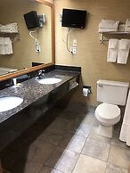 Express Suites Riverport Inn & Suites