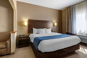 Comfort Inn & Suites Waterloo - Cedar Falls
