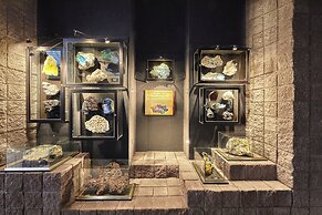 Loews Ventana Canyon Resort