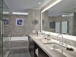 Loews Ventana Canyon Resort