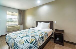 Motel 6 Livingston, TX