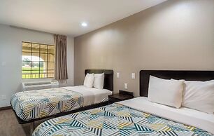 Motel 6 Livingston, TX