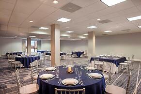 Sheraton Norfolk Waterside Hotel