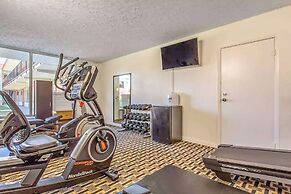 Ramada by Wyndham Santee I-95