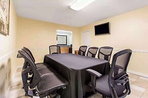 Ramada by Wyndham Santee I-95