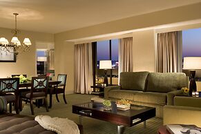 Hilton Orlando Lake Buena Vista - Disney Springs® Area