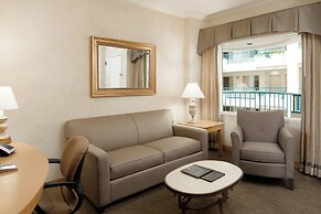 Hilton Boca Raton Suites