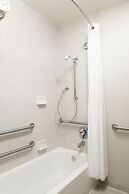 Hilton Boca Raton Suites