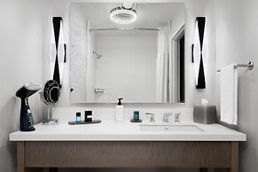 Hilton Boca Raton Suites