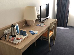 Hotel Kyriad Nemours