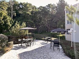 Hotel Kyriad Nemours