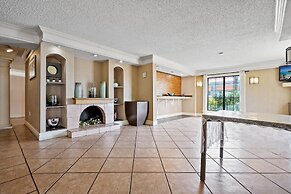 La Quinta Inn by Wyndham Costa Mesa / Newport Beach