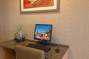 La Quinta Inn by Wyndham Costa Mesa / Newport Beach