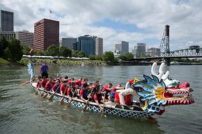 Holiday Inn Airport - Portland by IHG