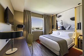 NH Collection Madrid Suecia
