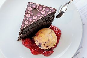 Sheraton Vancouver Wall Centre