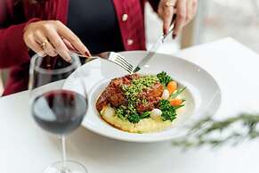 Sheraton Vancouver Wall Centre